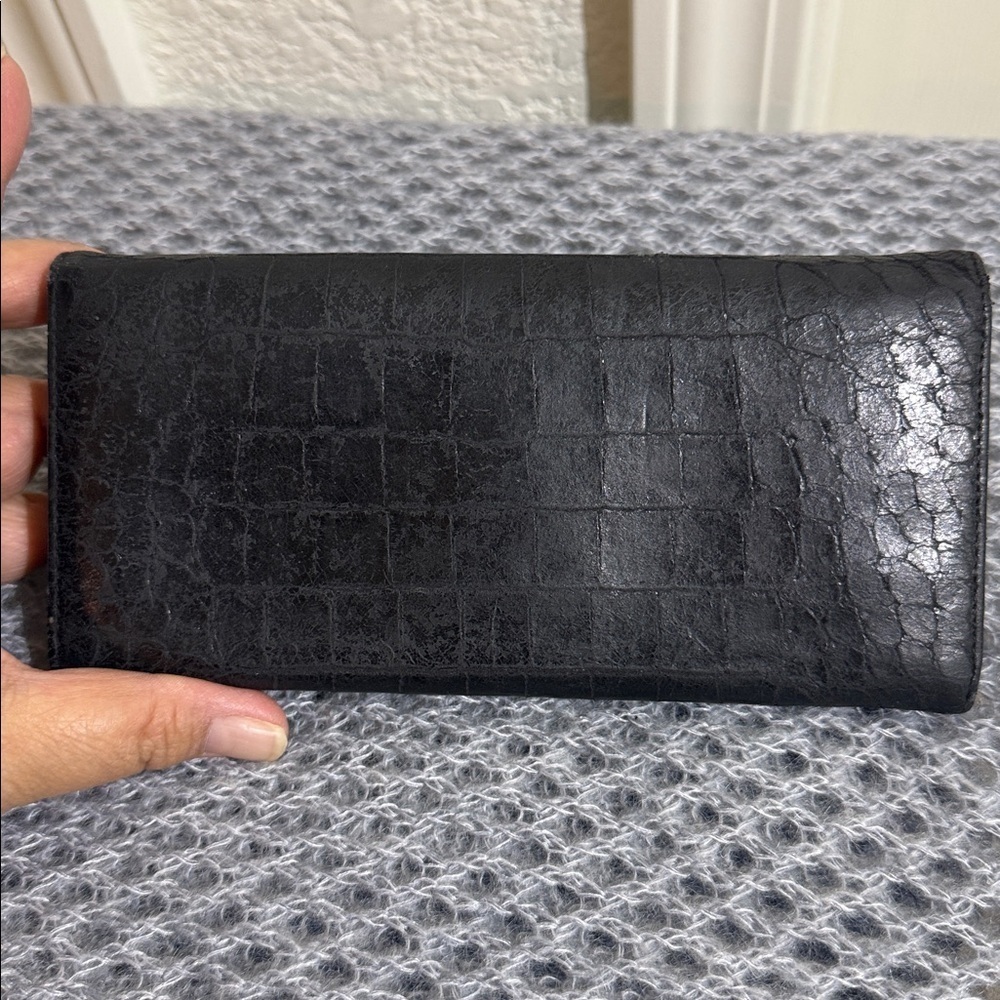 Miu Miu Black Embossed Leather Wallet - Picture 4 of 7